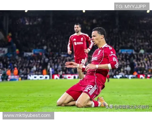 埃利奥特22岁选择离开利物浦加盟维拉出场时间仅174分钟身价仍达3500万