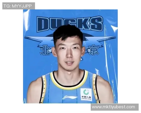 周琦半场表现出色攻守兼备贡献7分4板1断1帽正负值高达12